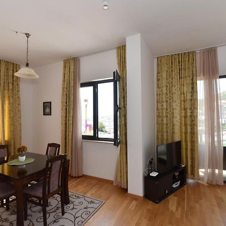 Lux Apartments Kristina 부드바 외부 사진