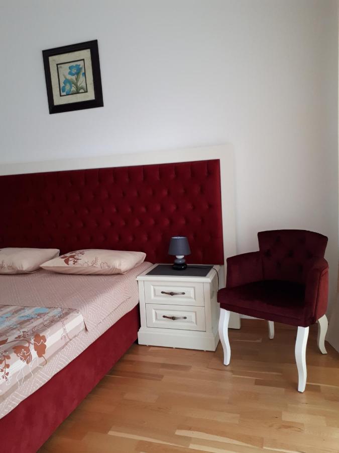 Lux Apartments Kristina 부드바 외부 사진