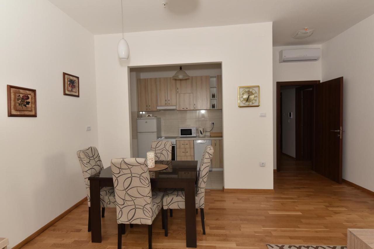 Lux Apartments Kristina 부드바 외부 사진