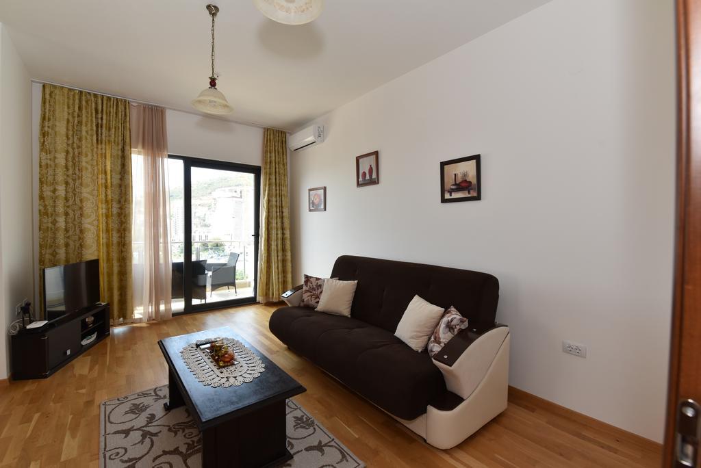 Lux Apartments Kristina 부드바 외부 사진
