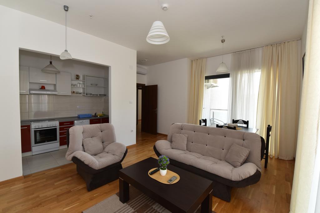 Lux Apartments Kristina 부드바 외부 사진