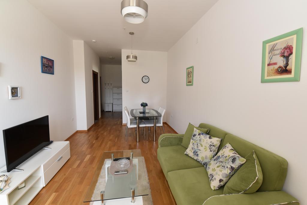 Lux Apartments Kristina 부드바 외부 사진