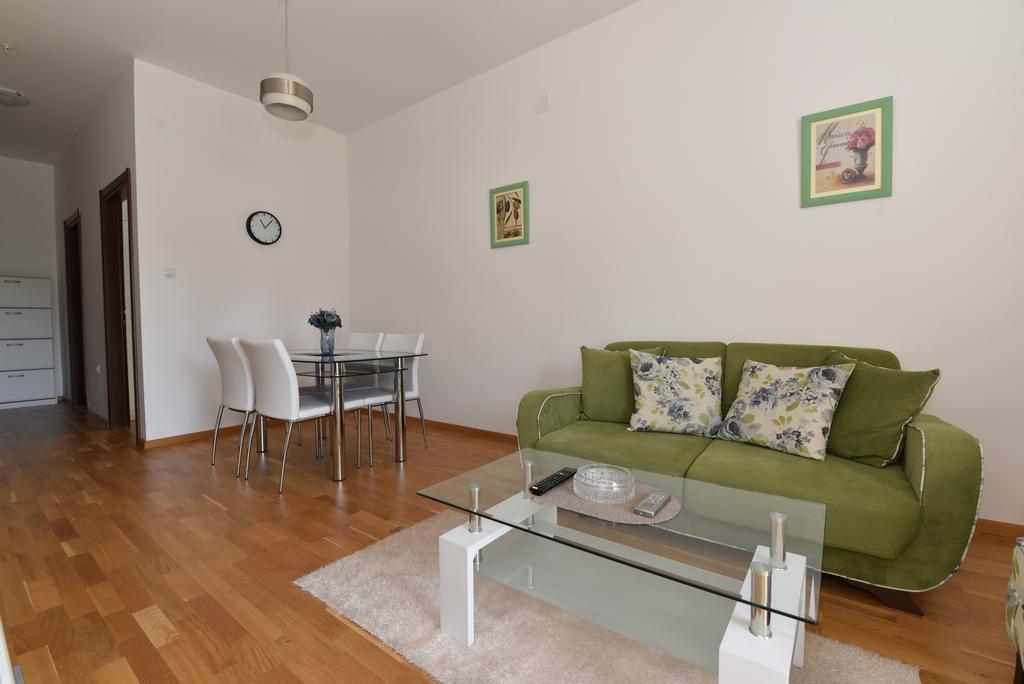 Lux Apartments Kristina 부드바 외부 사진
