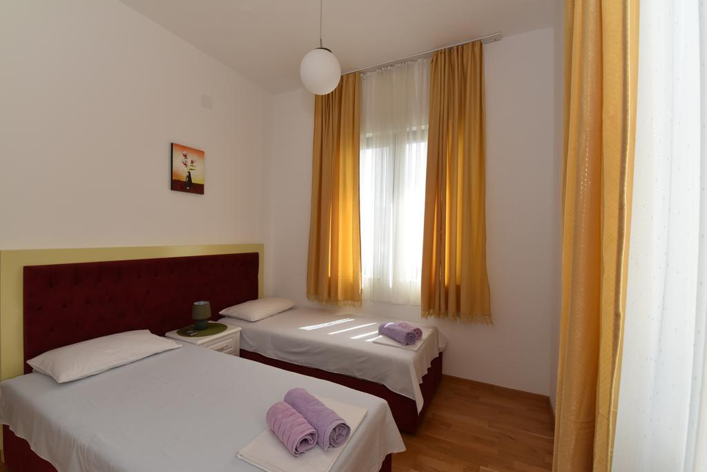 Lux Apartments Kristina 부드바 외부 사진