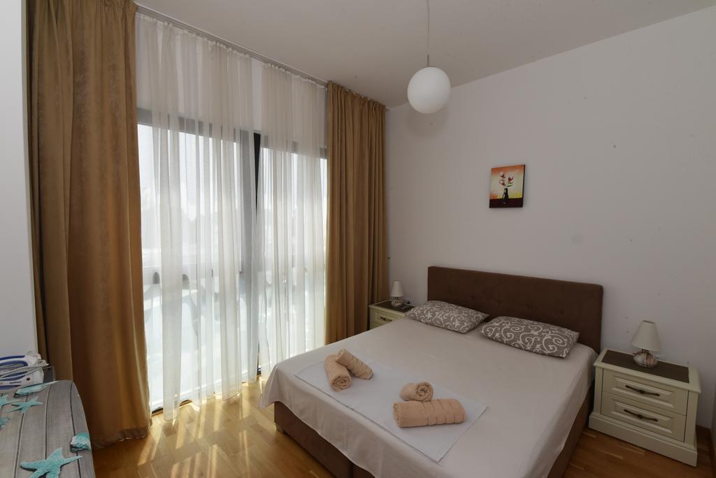 Lux Apartments Kristina 부드바 외부 사진