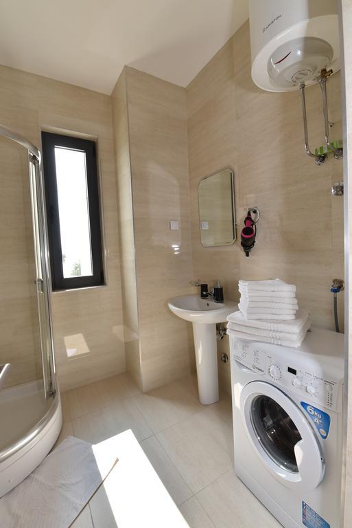 Lux Apartments Kristina 부드바 외부 사진
