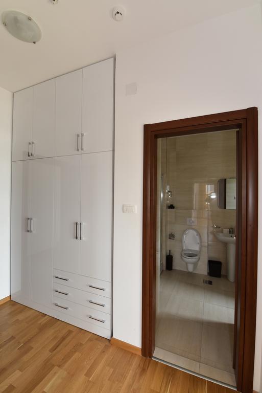 Lux Apartments Kristina 부드바 외부 사진