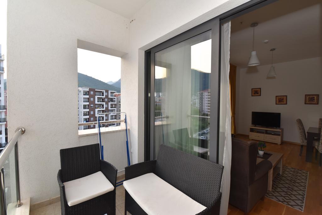 Lux Apartments Kristina 부드바 외부 사진